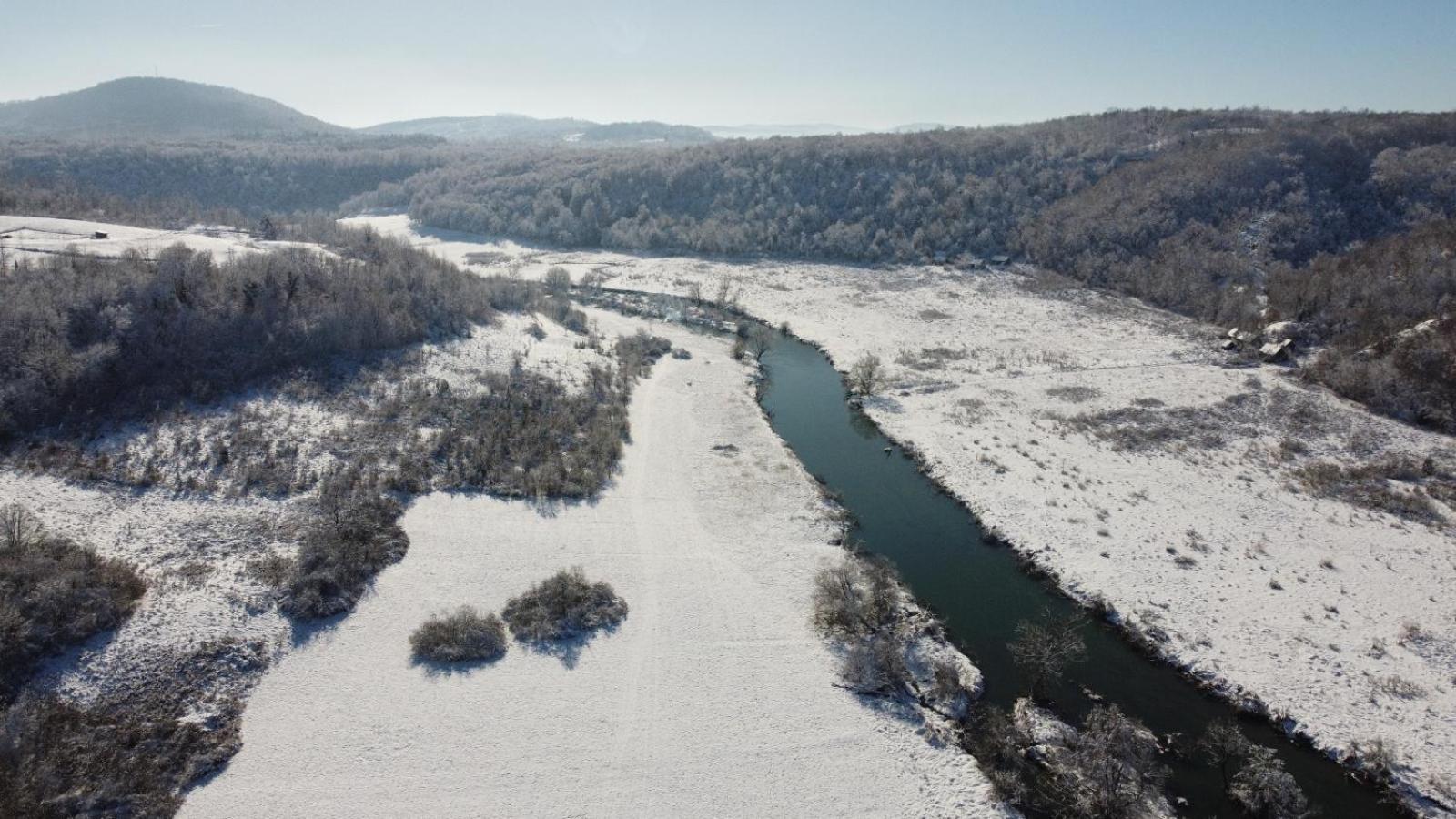 Smaragd River Near Rastoke & Plitvice Lakes Slunj Exterior photo