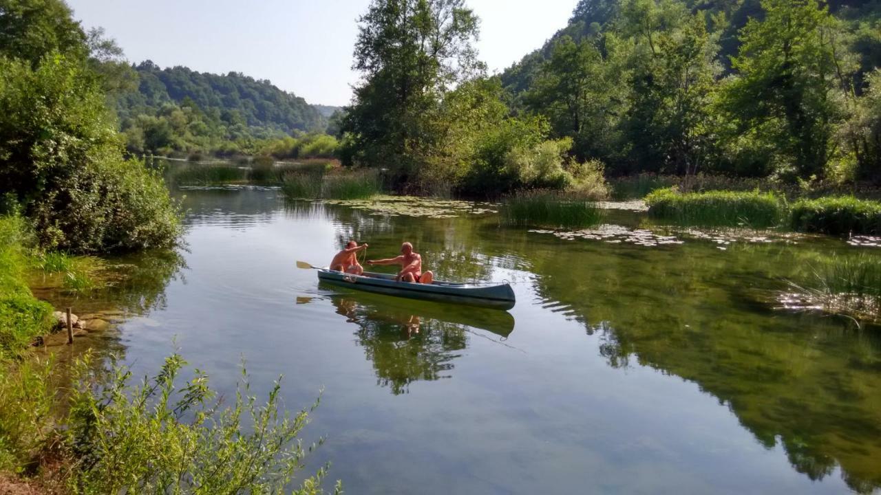 Smaragd River Near Rastoke & Plitvice Lakes Slunj Exterior photo