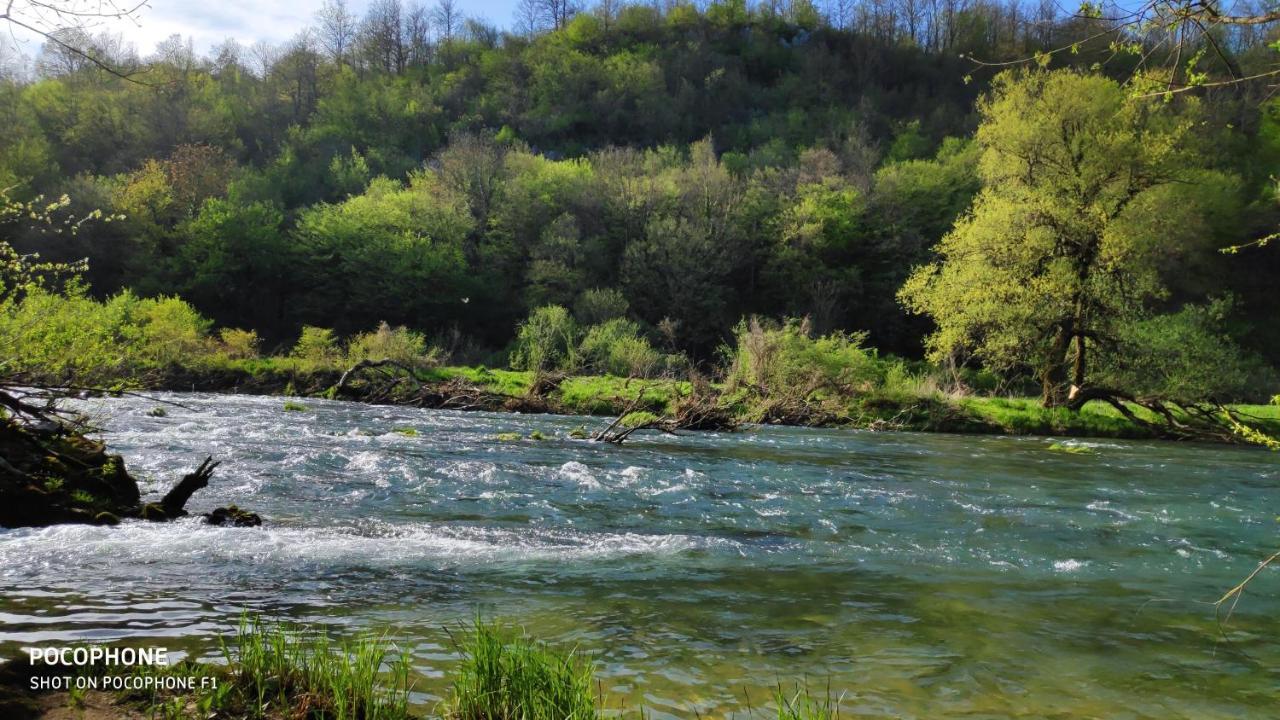 Smaragd River Near Rastoke & Plitvice Lakes Slunj Exterior photo