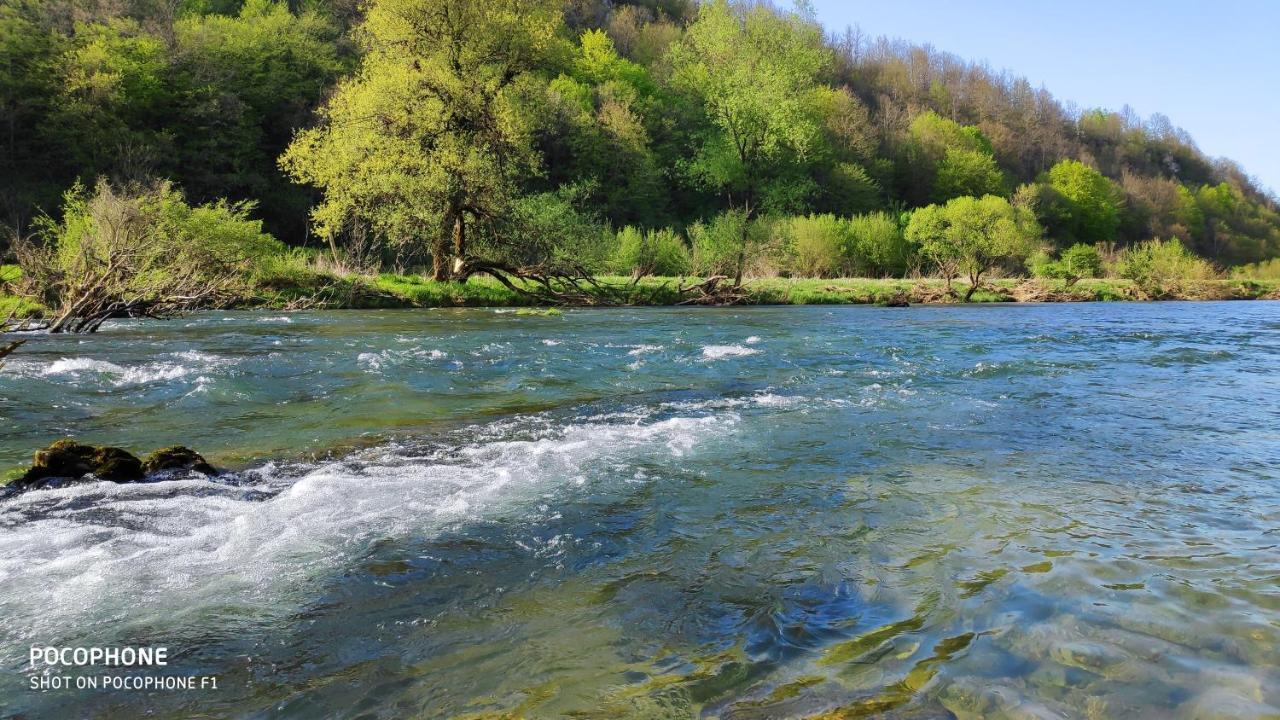 Smaragd River Near Rastoke & Plitvice Lakes Slunj Exterior photo